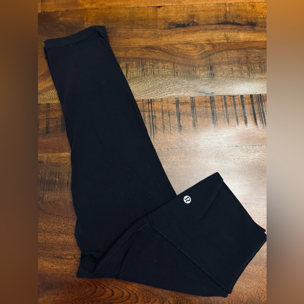 Lululemon align size 4 21” Crop
